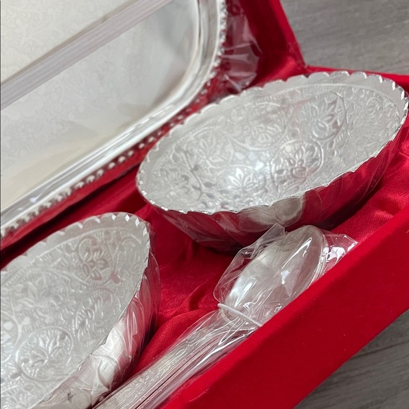Elegant German silver bowl and tray Set in Red gift Box - Picture 4 of 8